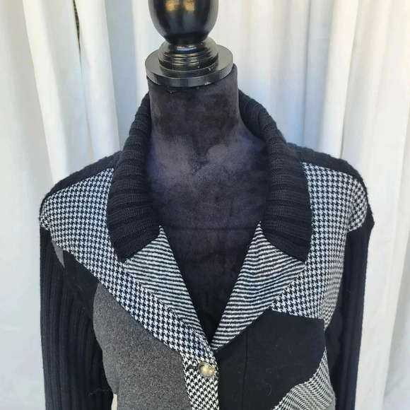 Austin Reed Womens XL Button Cardigan Sweater Chunk Knit Wool houndstooth Black - Picture 10 of 12